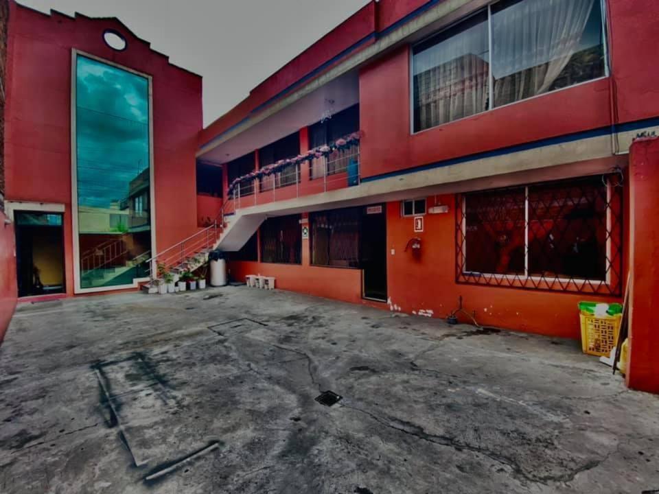Hotel Jimmy Latacunga Exterior foto